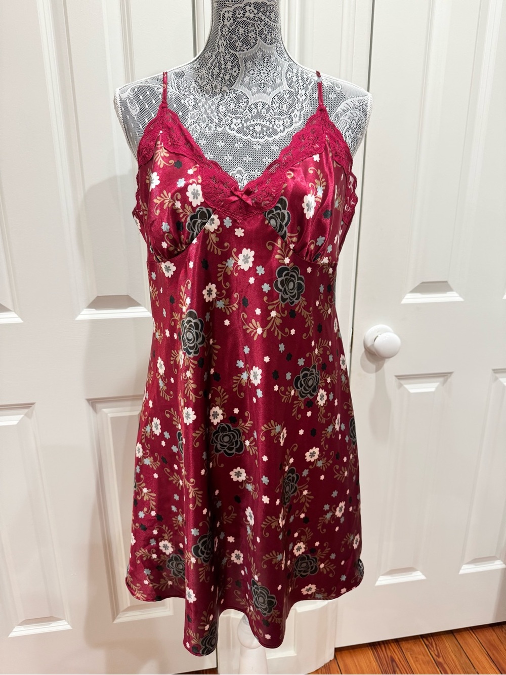 Adonna Burgundy Floral Satin Lace-Trim Slip Dress Chemise Sz. XL Romantic Fairy